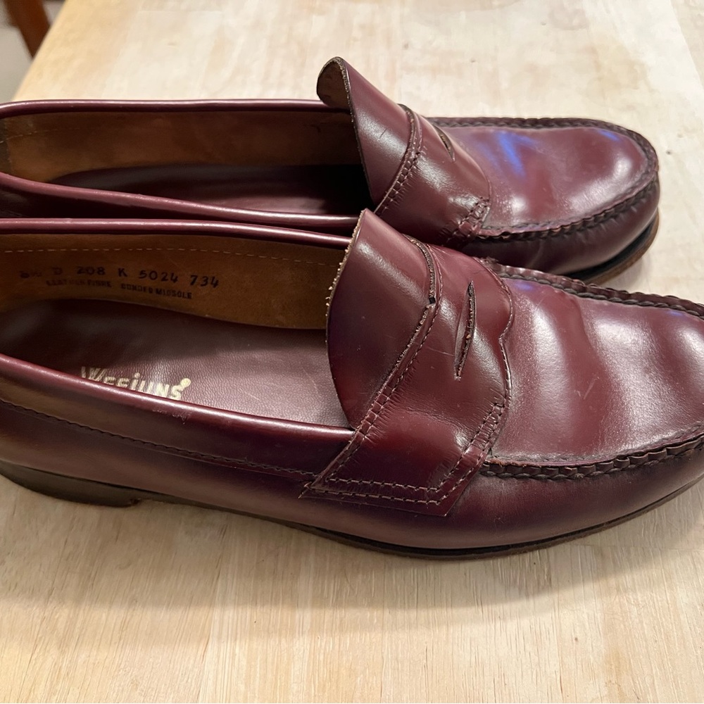 Vintage Bass Weejuns Men’s 8.5 or Women’s 10